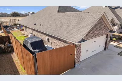 134 Donna Circle, Granbury, TX 76049 - Photo 37