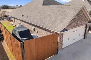 134 Donna Cir, Granbury, TX 76049 - Photo 37