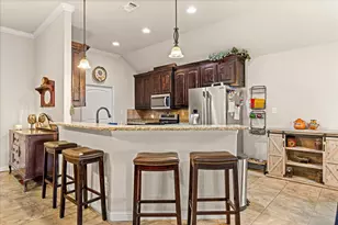 134 Donna Cir, Granbury, TX 76049 - Photo 9