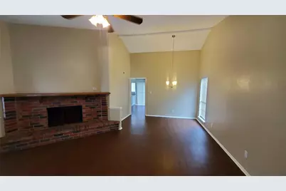 1125 Greenbriar Lane, Lancaster, TX 75146 - Photo 5