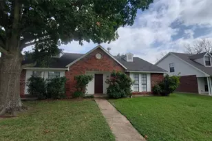 1125 Greenbriar Ln, Lancaster, TX 75146 - Photo 1