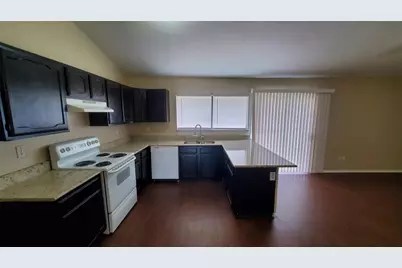 1125 Greenbriar Lane, Lancaster, TX 75146 - Photo 3