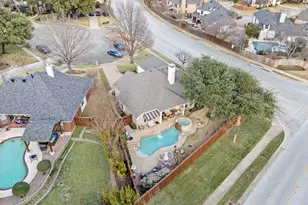 2640 Wickersham Ct, Grapevine, TX 76051 - Photo 39