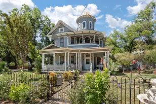 200 4th St, Hubbard, TX 76648 - Photo 1