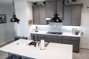 642 Sandiford Ct, Mansfield, TX 76063 - Photo 5