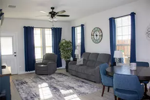 642 Sandiford Ct, Mansfield, TX 76063 - Photo 11