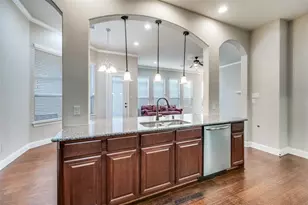 540 Enfield Dr, Frisco, TX 75036 - Photo 9