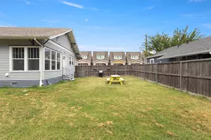 408 N Chestnut St, McKinney, TX 75069 - Photo 33