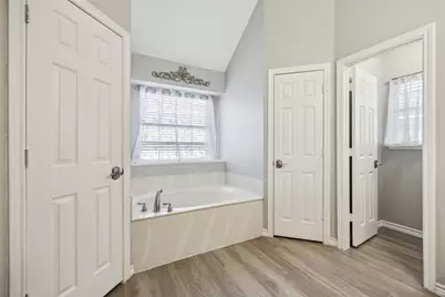 6641 Sunny Hill Drive, Watauga, TX 76148 - Photo 15