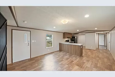 721 Queens Drive, Tool, TX 75143 - Photo 5