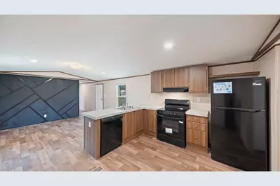 721 Queens Drive, Tool, TX 75143 - Photo 9