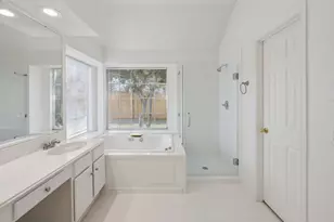 2113 Brentcove Dr, Grapevine, TX 76051 - Photo 25