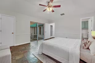 9511 Robin Meadow Dr, Dallas, TX 75243 - Photo 29