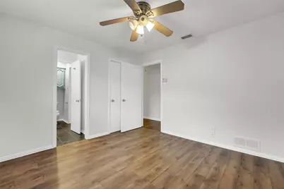9511 Robin Meadow Drive, Dallas, TX 75243 - Photo 23