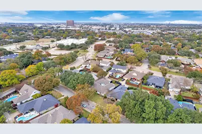 9511 Robin Meadow Drive, Dallas, TX 75243 - Photo 37