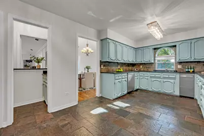 9511 Robin Meadow Drive, Dallas, TX 75243 - Photo 13