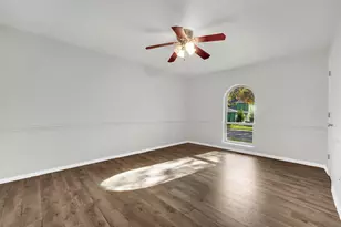 9511 Robin Meadow Dr, Dallas, TX 75243 - Photo 27