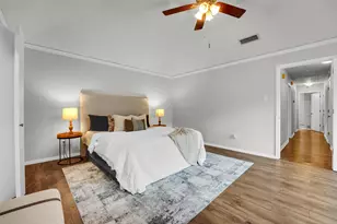 9511 Robin Meadow Dr, Dallas, TX 75243 - Photo 19