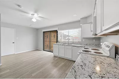 2102 Lewis Trail, Grand Prairie, TX 75052 - Photo 9