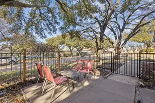 6814 Dolphin Cir, Rowlett, TX 75088 - Photo 13