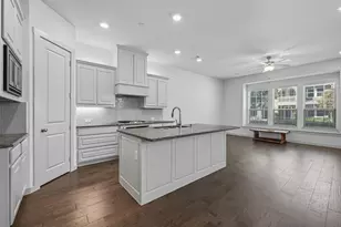 4836 Paddock Trl, Carrollton, TX 75010 - Photo 3