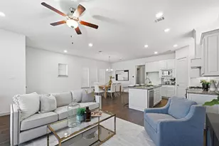 4836 Paddock Trl, Carrollton, TX 75010 - Photo 3