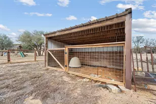 1211 County Rd 1024, Glen Rose, TX 76043 - Photo 33