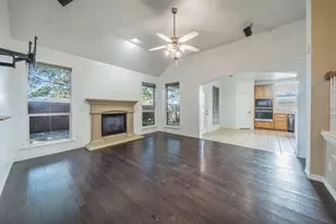 7042 Hedgebrook Dr, Dallas, TX 75249 - Photo 7