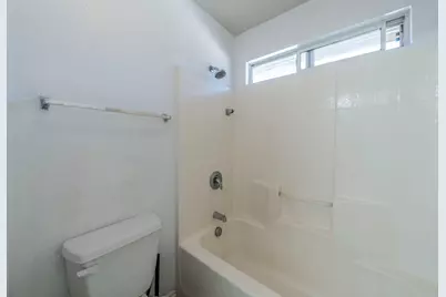 7042 Hedgebrook Drive, Dallas, TX 75249 - Photo 27