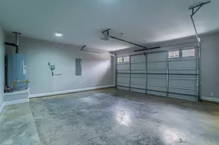 8319 Deep Green Dr, Dallas, TX 75249 - Photo 27