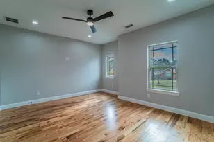 8319 Deep Green Dr, Dallas, TX 75249 - Photo 21