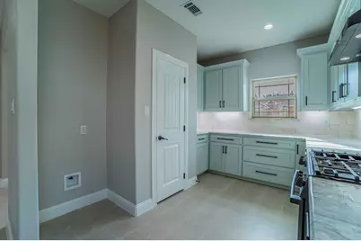 8319 Deep Green Drive, Dallas, TX 75249 - Photo 7