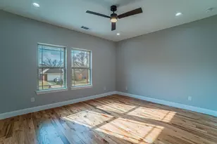 8319 Deep Green Dr, Dallas, TX 75249 - Photo 25