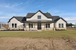 3089 Cr-1076, Celeste, TX 75423 - Photo 1