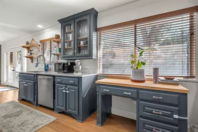 5424 Lake Lindenwood Drive, Waco, TX 76710 - Photo 15