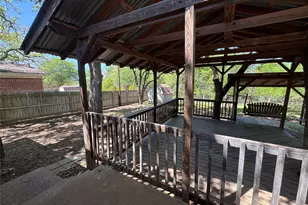 900 NW 11th St, Mineral Wells, TX 76067 - Photo 25