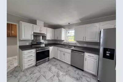 900 NW 11th Street, Mineral Wells, TX 76067 - Photo 11