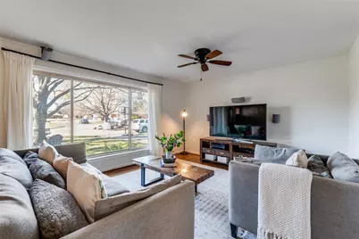 10641 Lake Haven Drive, Dallas, TX 75238 - Photo 5