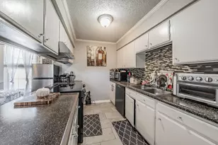 623 Ridgeline Dr, Hurst, TX 76053 - Photo 11