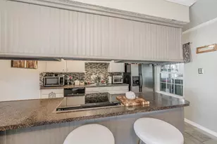 623 Ridgeline Dr, Hurst, TX 76053 - Photo 15