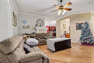 710 E Grubb Dr, Mesquite, TX 75149 - Photo 5