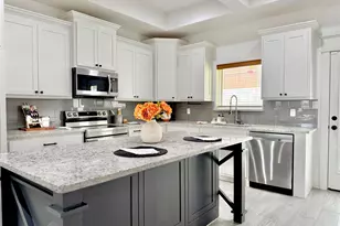 5609 San Jacinto Dr, Granbury, TX 76048 - Photo 9