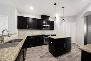 213 Mount Olive Ave, McKinney, TX 75072 - Photo 13