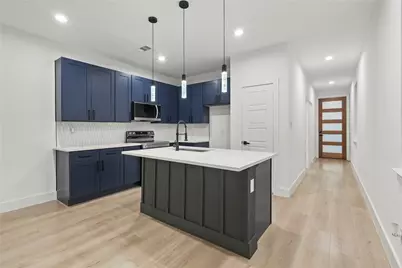 6112 Carlton Garret Street, Dallas, TX 75215 - Photo 9