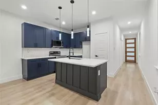 6112 Carlton Garret St, Dallas, TX 75215 - Photo 9