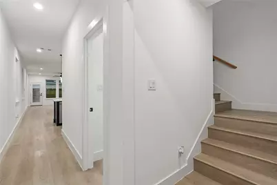 6112 Carlton Garret Street, Dallas, TX 75215 - Photo 7