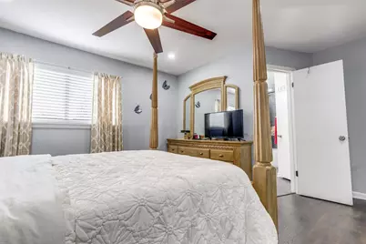 605 S Remington Drive, Angleton, TX 77515 - Photo 15