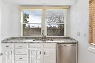 821 Dublin Dr, Richardson, TX 75080 - Photo 13