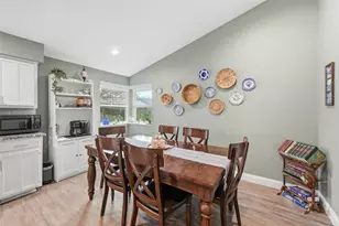 5717 Overridge Ct, Arlington, TX 76017 - Photo 9