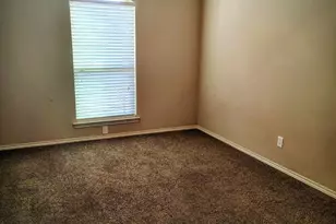 805 Fisher St, San Angelo, TX 76901 - Photo 3